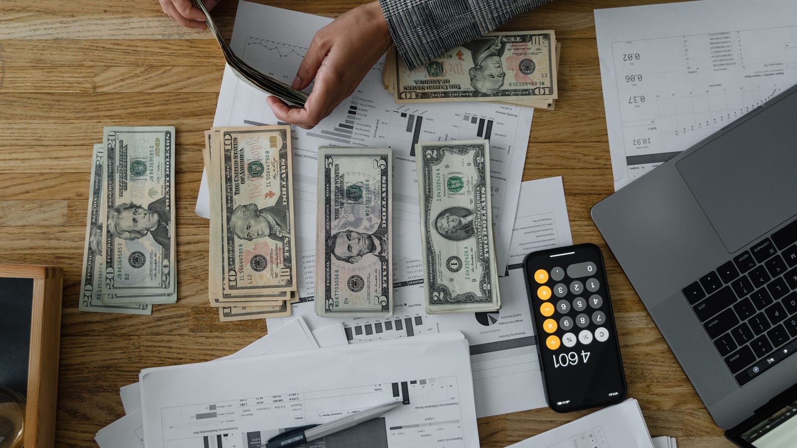 100 Things Every Graduate Should Know About Money