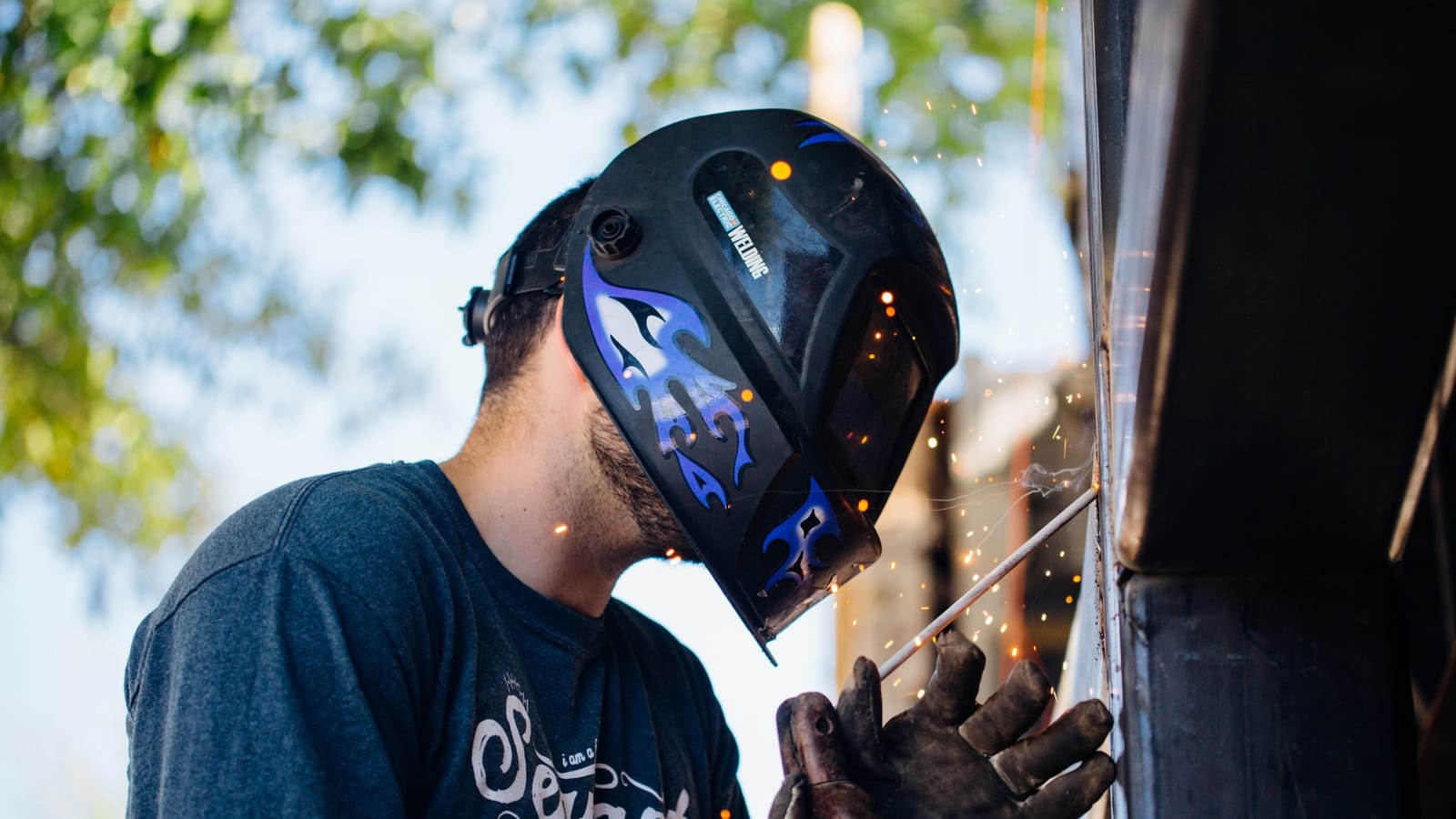 Basic Welding: A First Weekend With a MIG