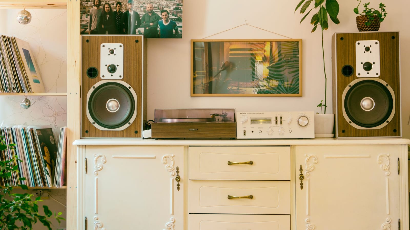 Build a Home Stereo That Actually Sings for Under $1,000