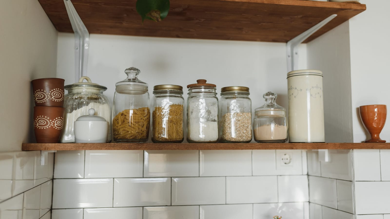 Build a Pantry That Feeds Your Family for Two Weeks