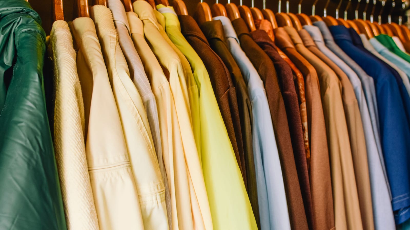 Build a whole wardrobe for two thousand dollars in twelve months