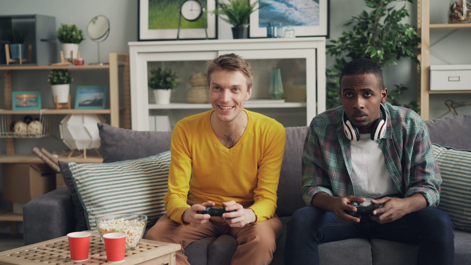 Family game night on the console, without the arguments