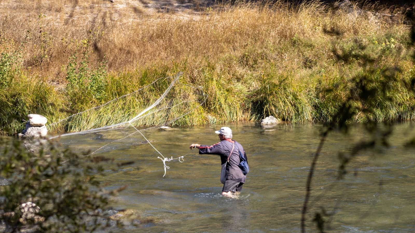 How to pick a hunting or fishing trip worth flying for