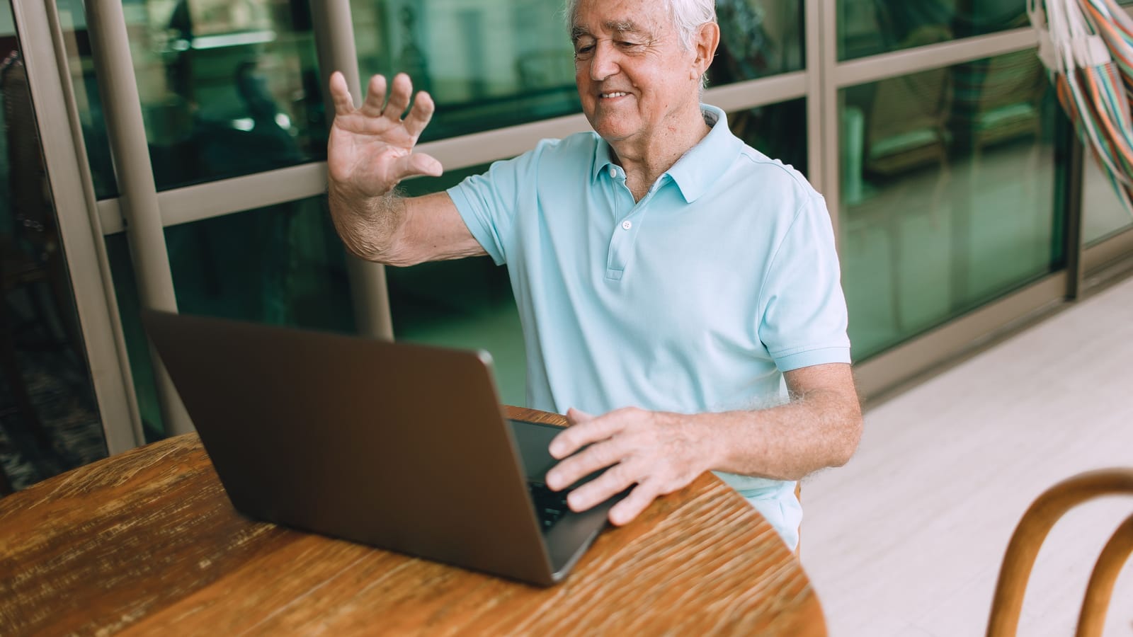 Keeping Faraway Family Close Takes One App and a Standing Time