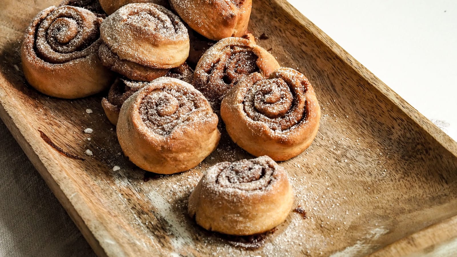 Overnight Cinnamon Rolls You Start Friday and Bake in Your Slippers