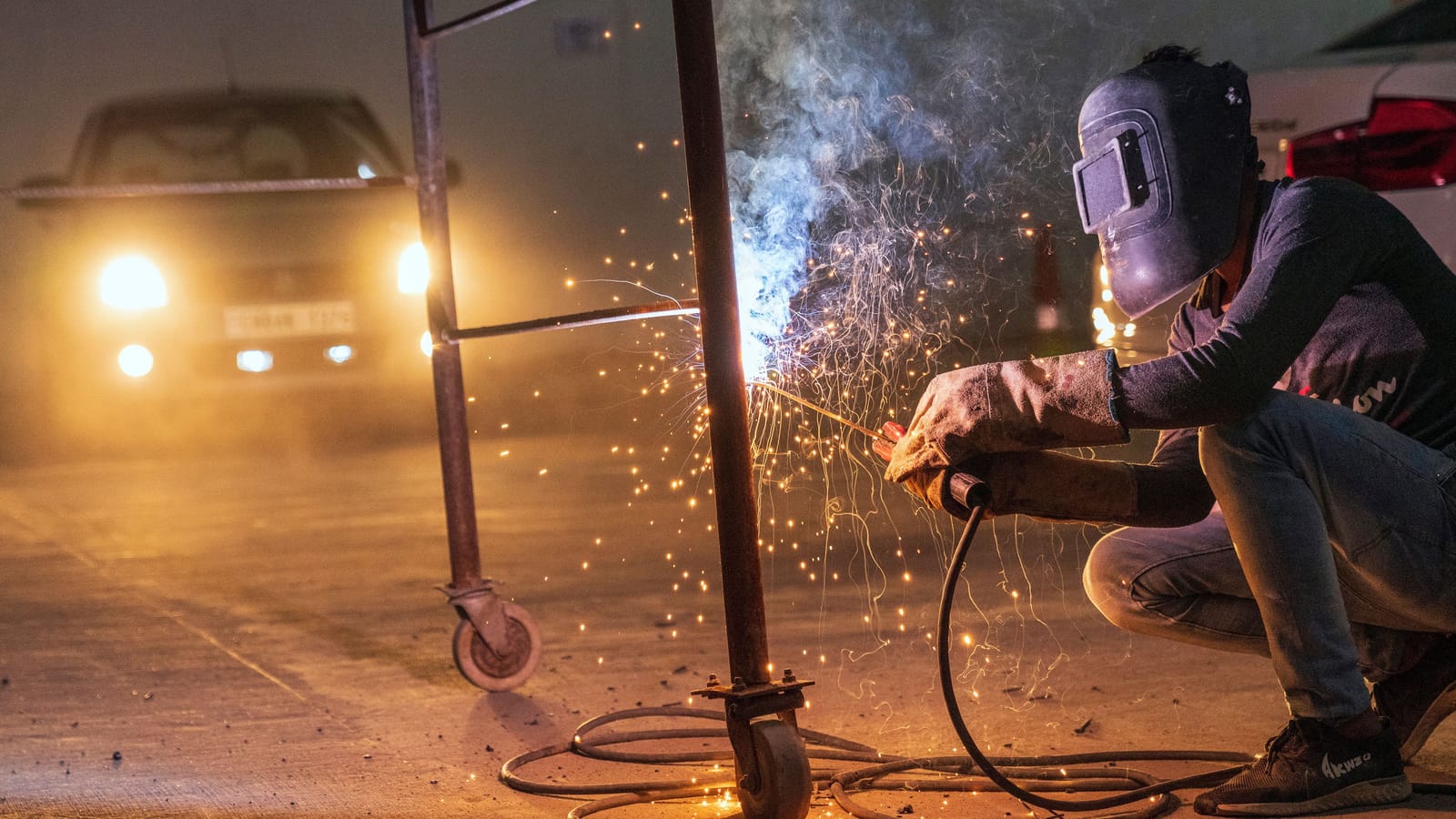 Start Welding in Your Garage With a Flux-Core Machine