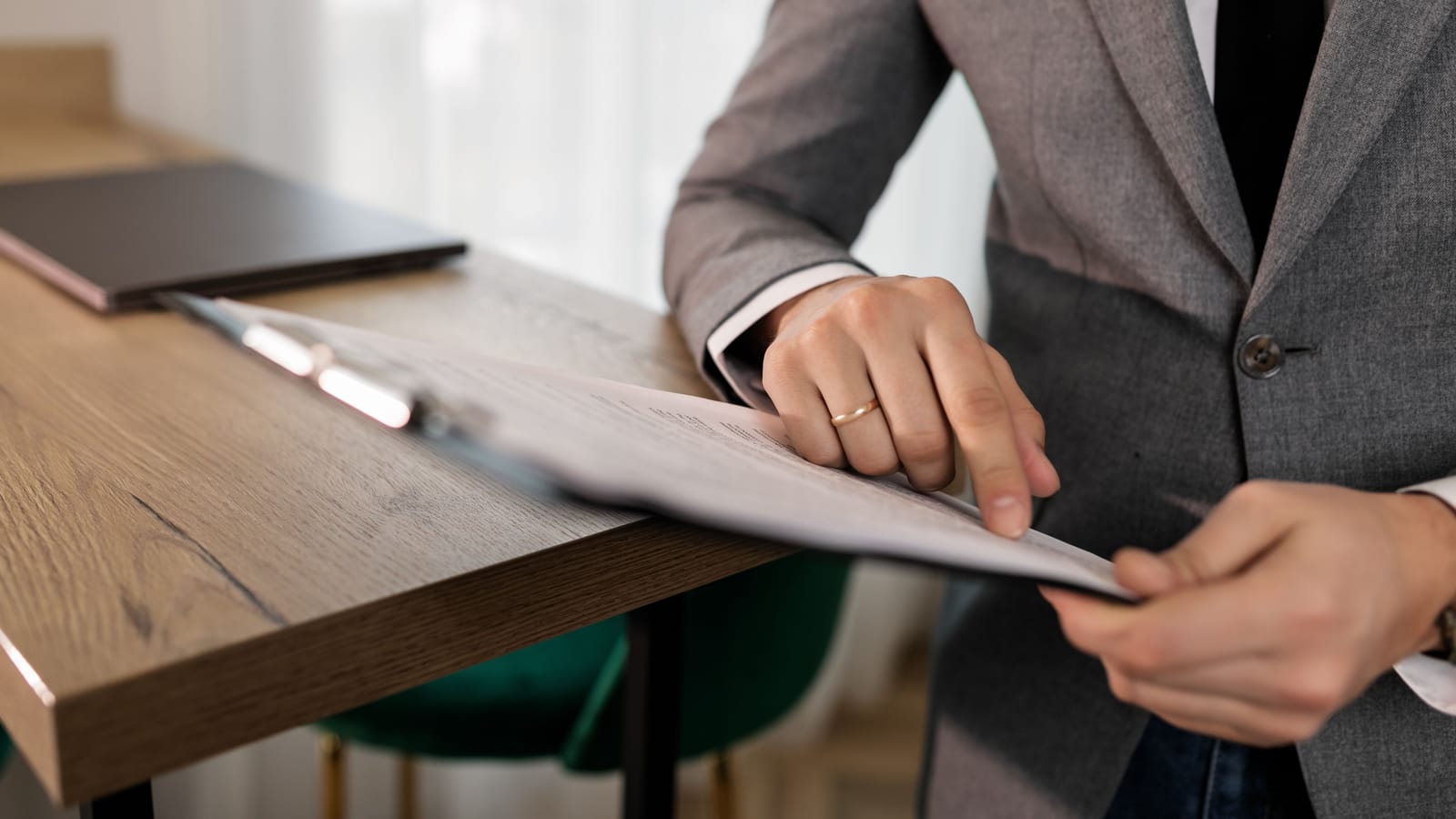 The HOA Documents to Read Before You Sign Anything