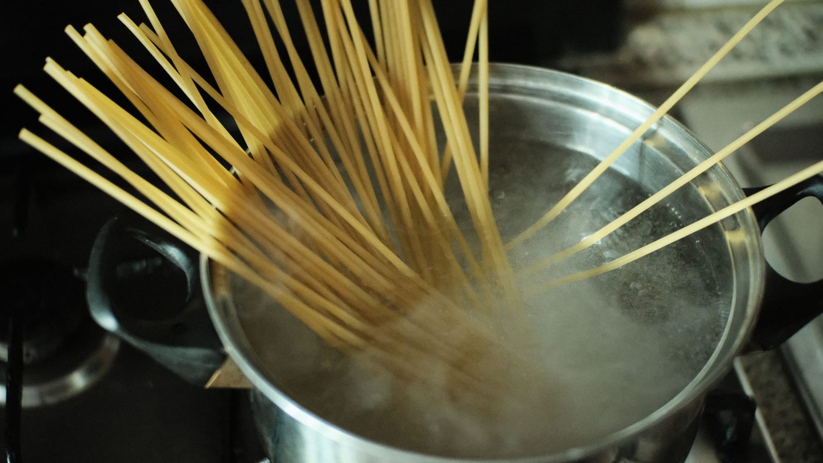 The starch rules that make rice, pasta and potatoes behave