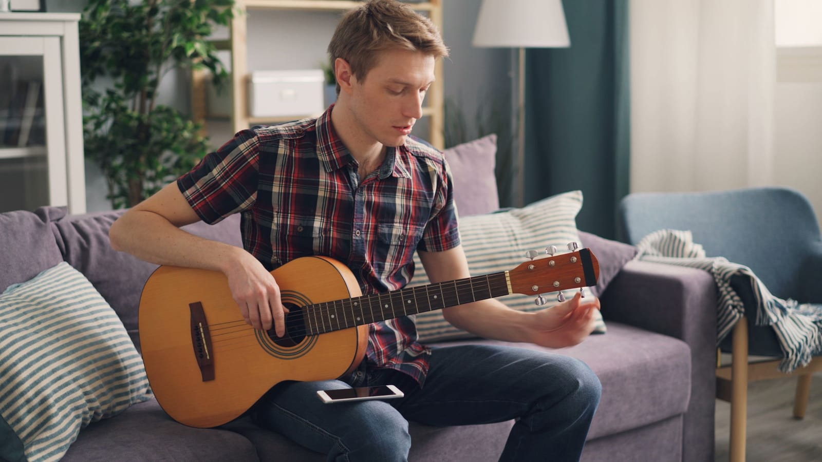 What Actually Matters When You Buy Your First Acoustic