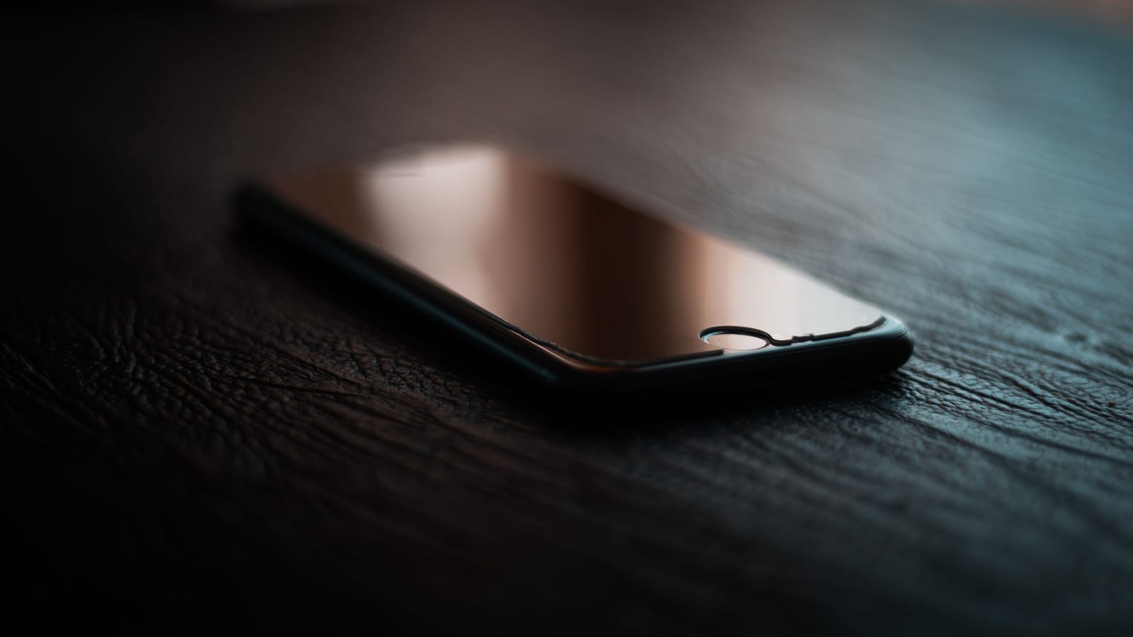 What to do in the first hour after a sextortion threat