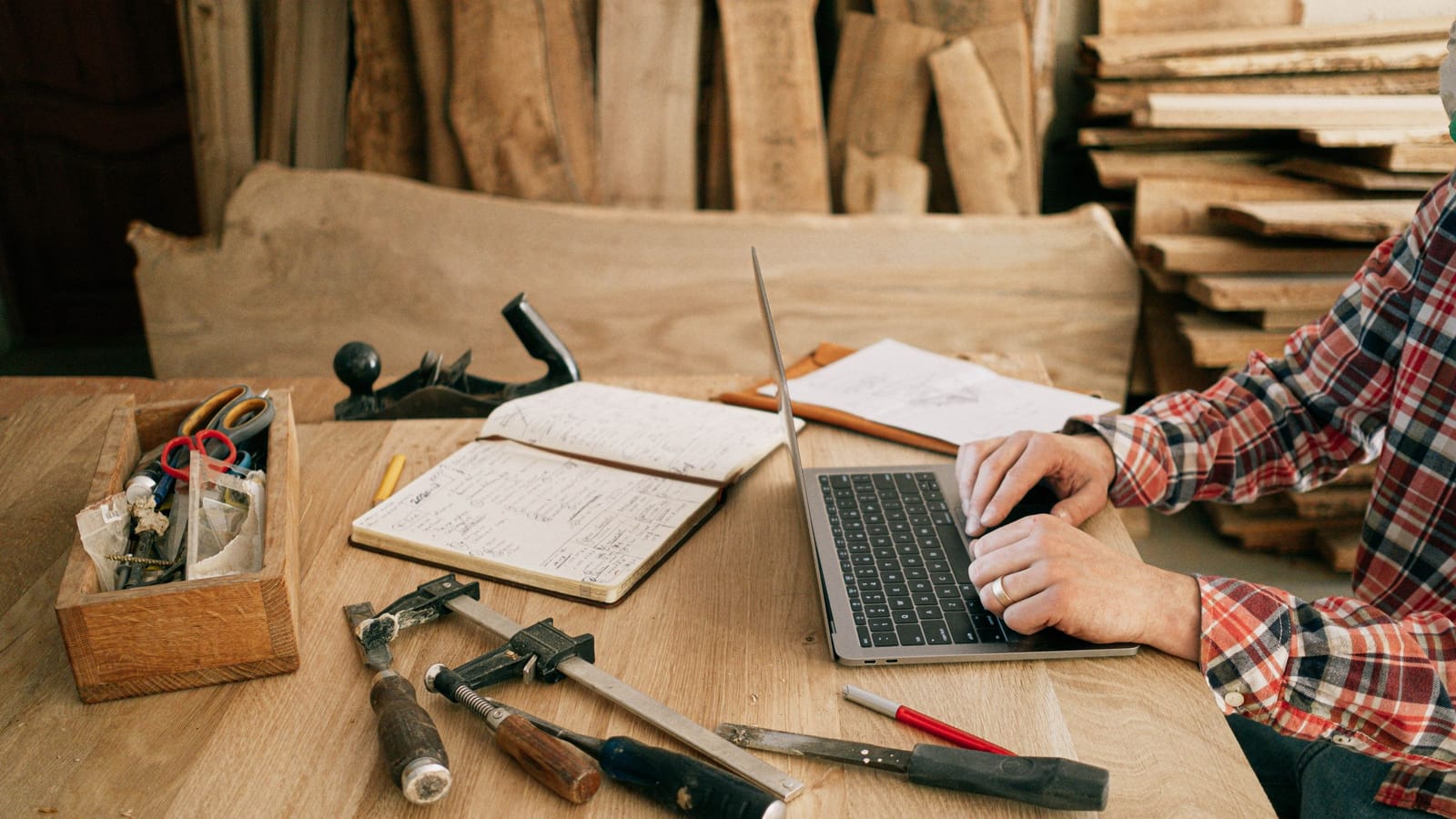 When a Side Hustle Should Become a Business and When It Shouldn't