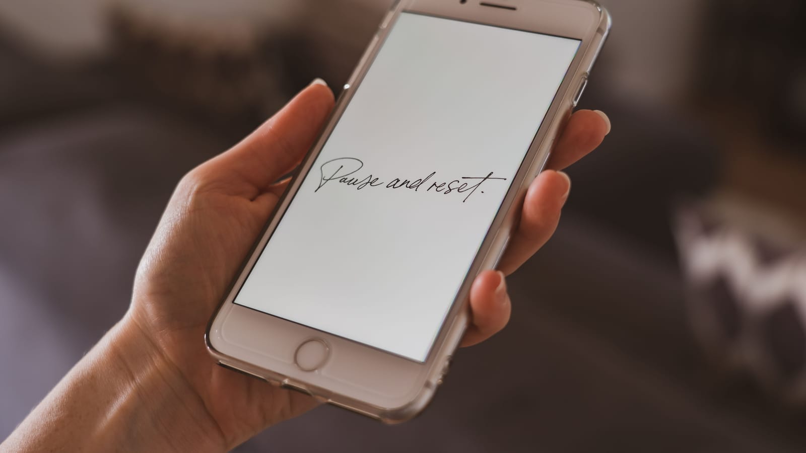Wipe a device in the right order before you sell it